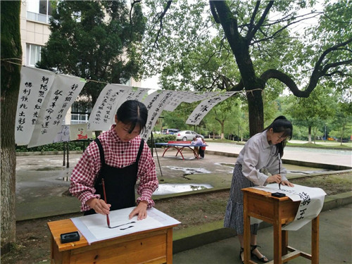 红色家书 永流传——护理学院开展“红色家书”书画展活动