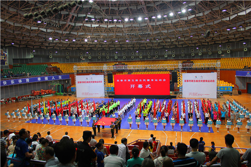 我校志愿者圆满完成宜春市第五届全民健身运动会开幕式表演及志愿服务工作(3).JPG