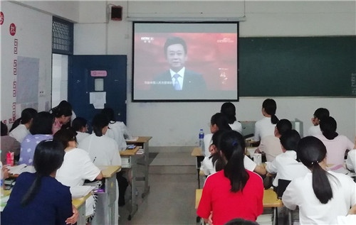 铸牢中国梦 放飞青春情——护理学院组织学生观看信•中国