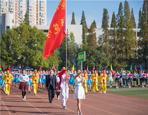 我校第十五届运动会开幕