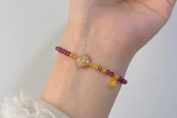 87年属兔适合戴黄金吗_87年属兔适合戴什么首饰 87年属兔适合戴黄金吗_87年属兔适合戴什么首饰