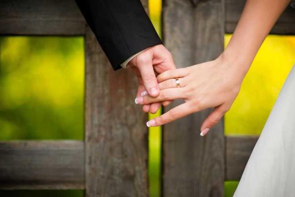 属蛇和属猪的适合做夫妻吗 属蛇和属猪的婚姻配对天生一对还是水火不容 属蛇和属猪的适合做夫妻吗 属蛇和属猪的婚姻配对天生一对还是水火不容